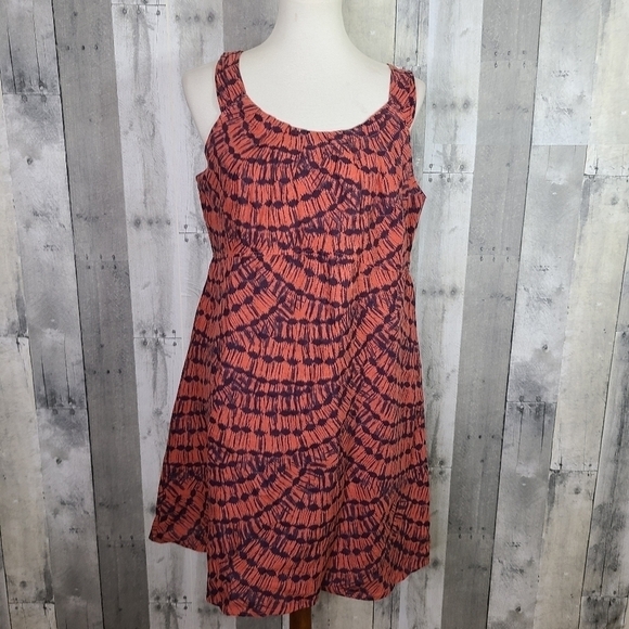 Cut Loose Medium Sleeveless Dress - Picture 1 of 4